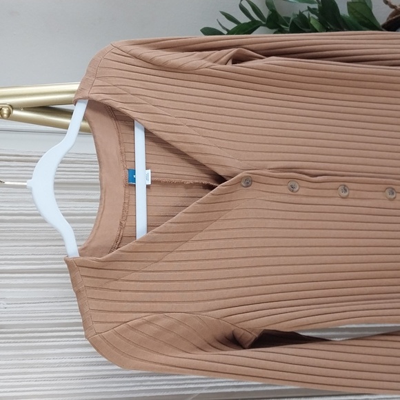 Old Navy Long-Sleeve Rib-Knit Button-Front Mini Shift Dress Size Medium - Picture 3 of 9